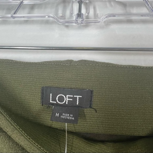 LOFT NWT Faux Suede Ankle Zip Leggings Trousers Olive Green Medium Preppy - Picture 8 of 8